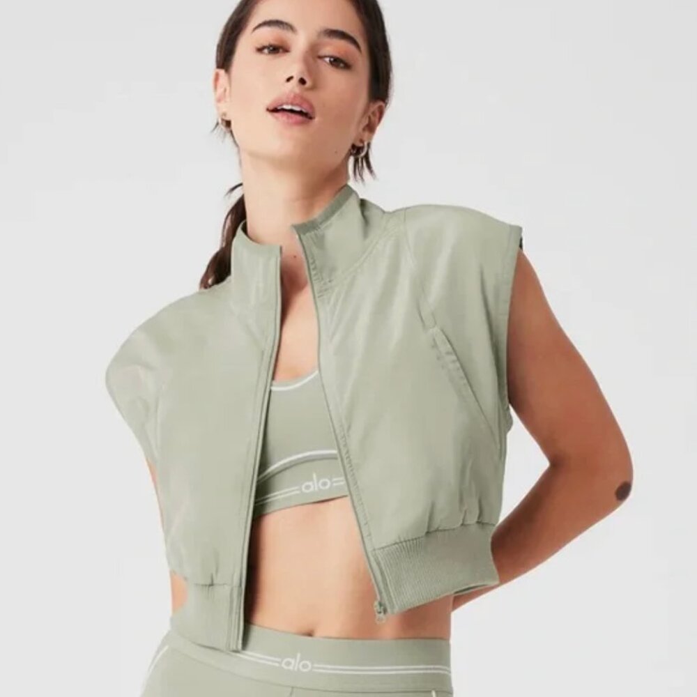 Alo Yoga In Motion Cropped Vest Limestone Size Small